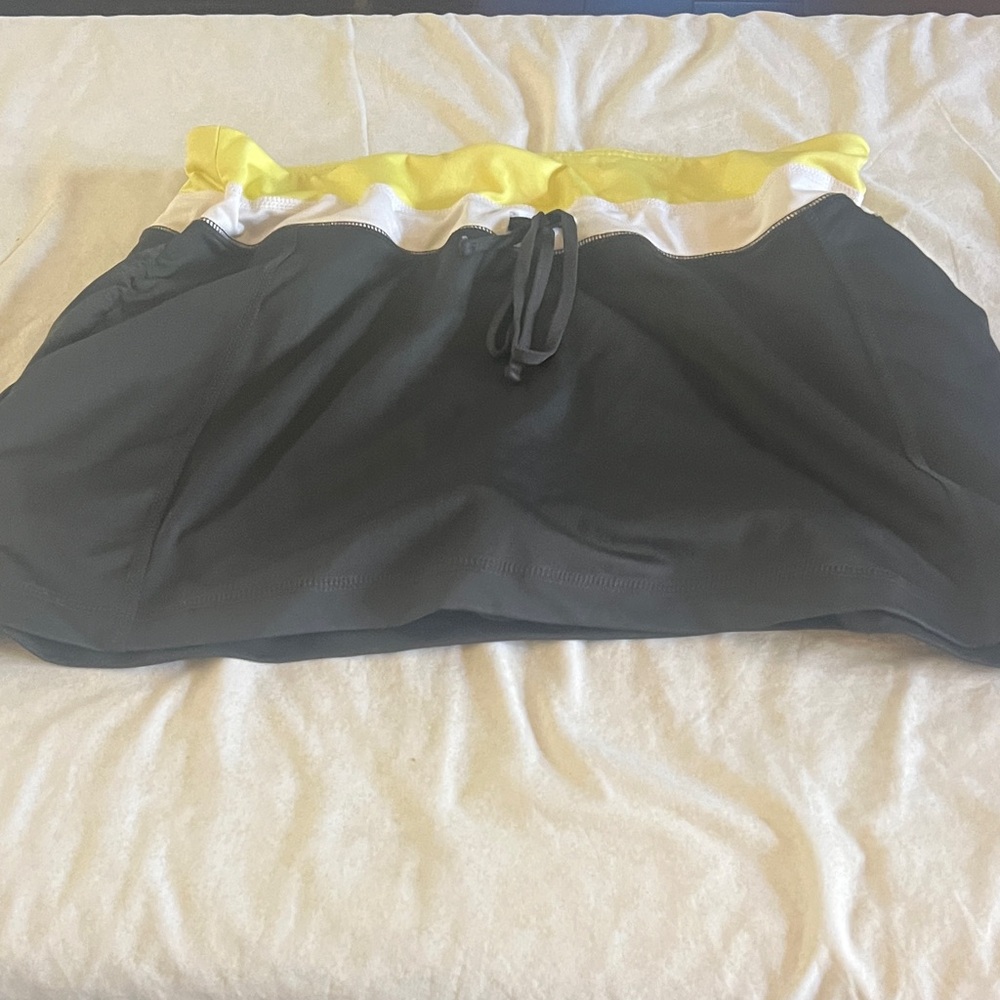 Tek Gear Gray and Yellow Athletic Skirt